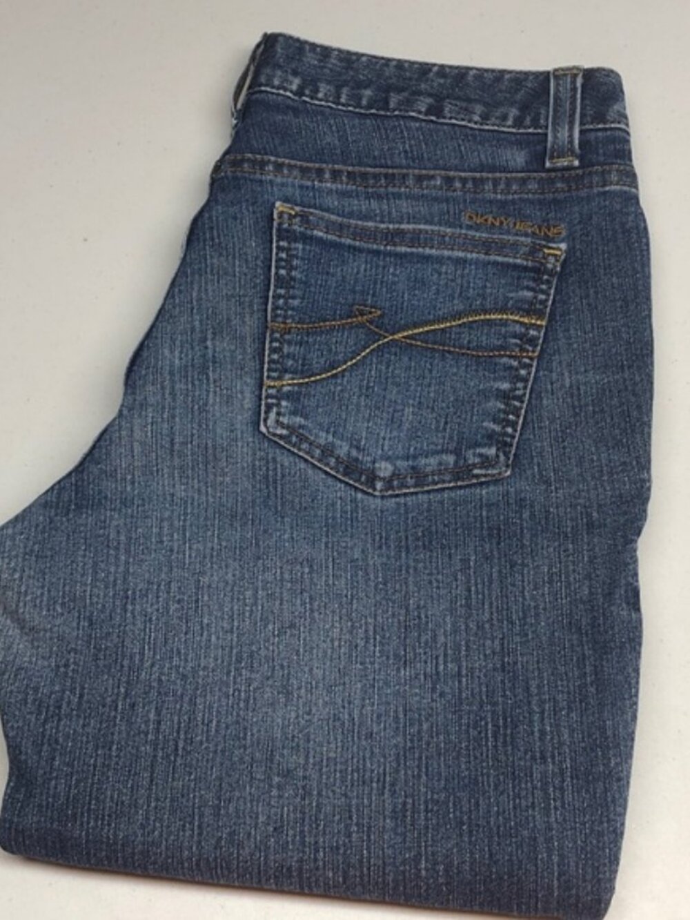 DKNY HIGH-RISE BOOTCUT JEANS 8/29x32 ⭐️